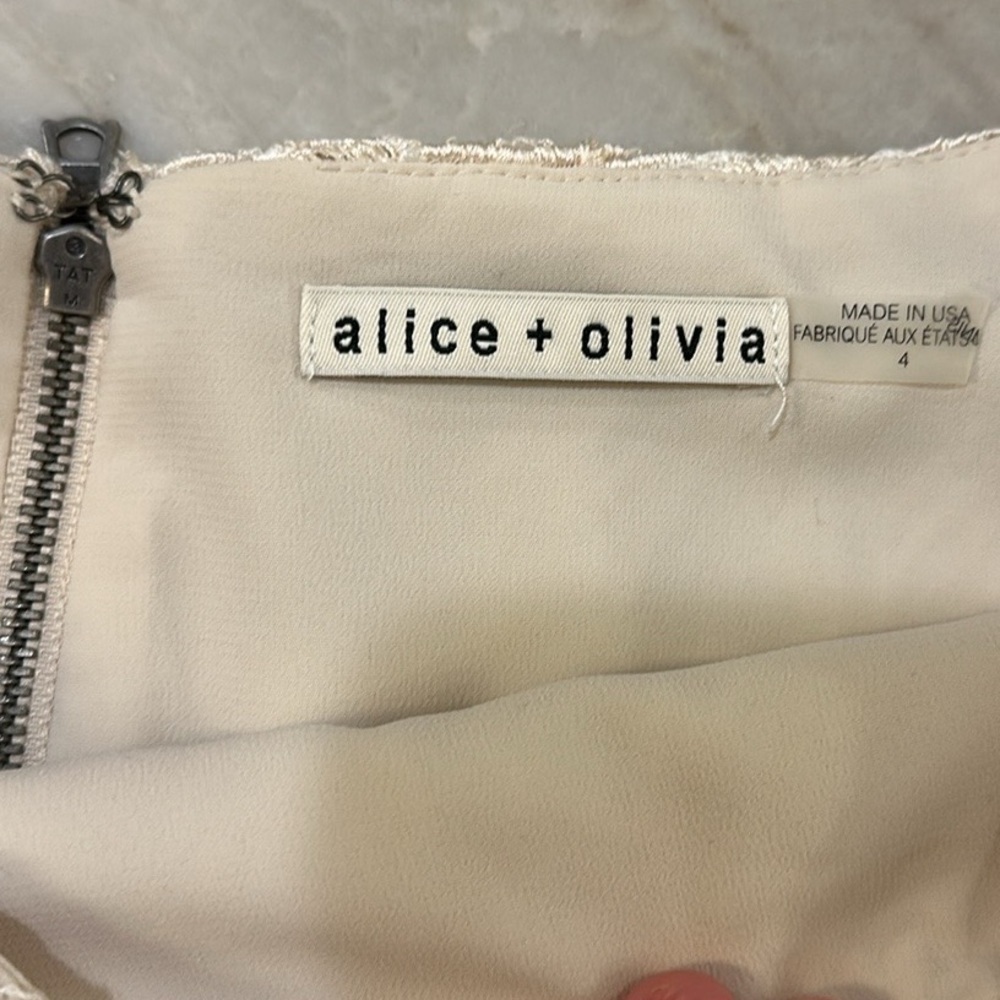 Alice + Olivia Amal Guipure Lace Top size M & Jayce Lace Mimi Ivory skirt size 4 - Picture 11 of 13